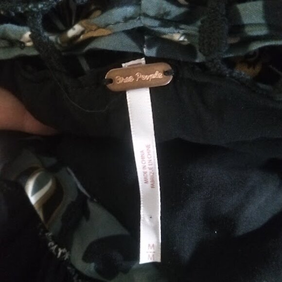 FREE PEOPLE | Pages Of Gold Dark Floral Tiered Maxi Or Midi Dress Boho Flowy M - Picture 12 of 14